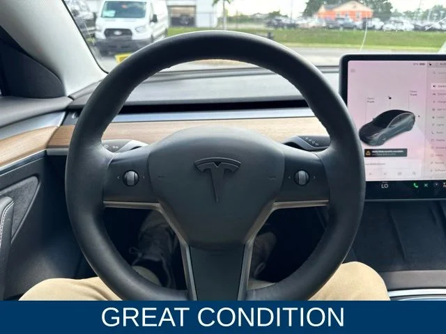 Used 2021  Tesla Long Range image 12