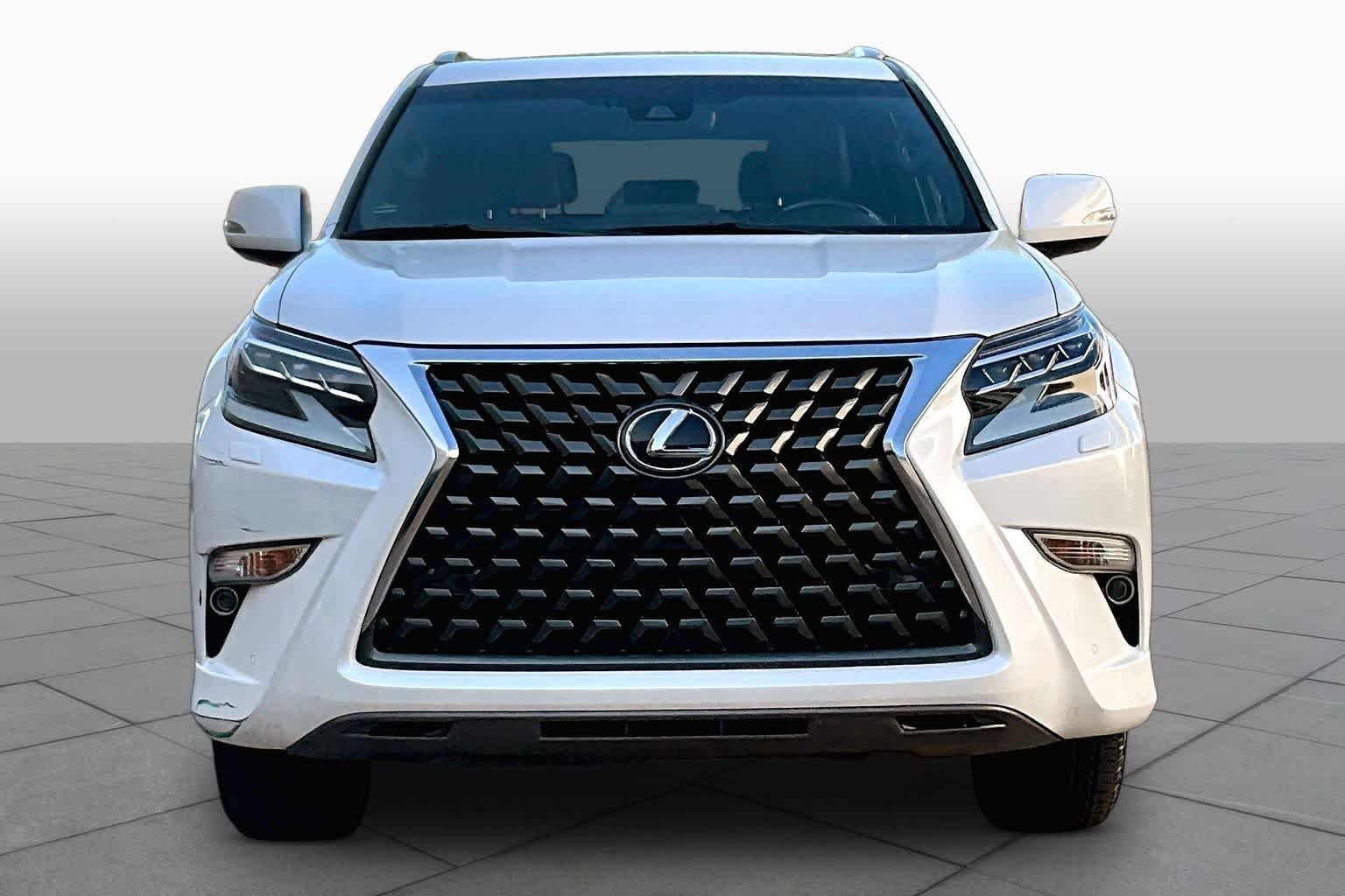 Used 2022 Starfire Pearl Lexus Premium image 4