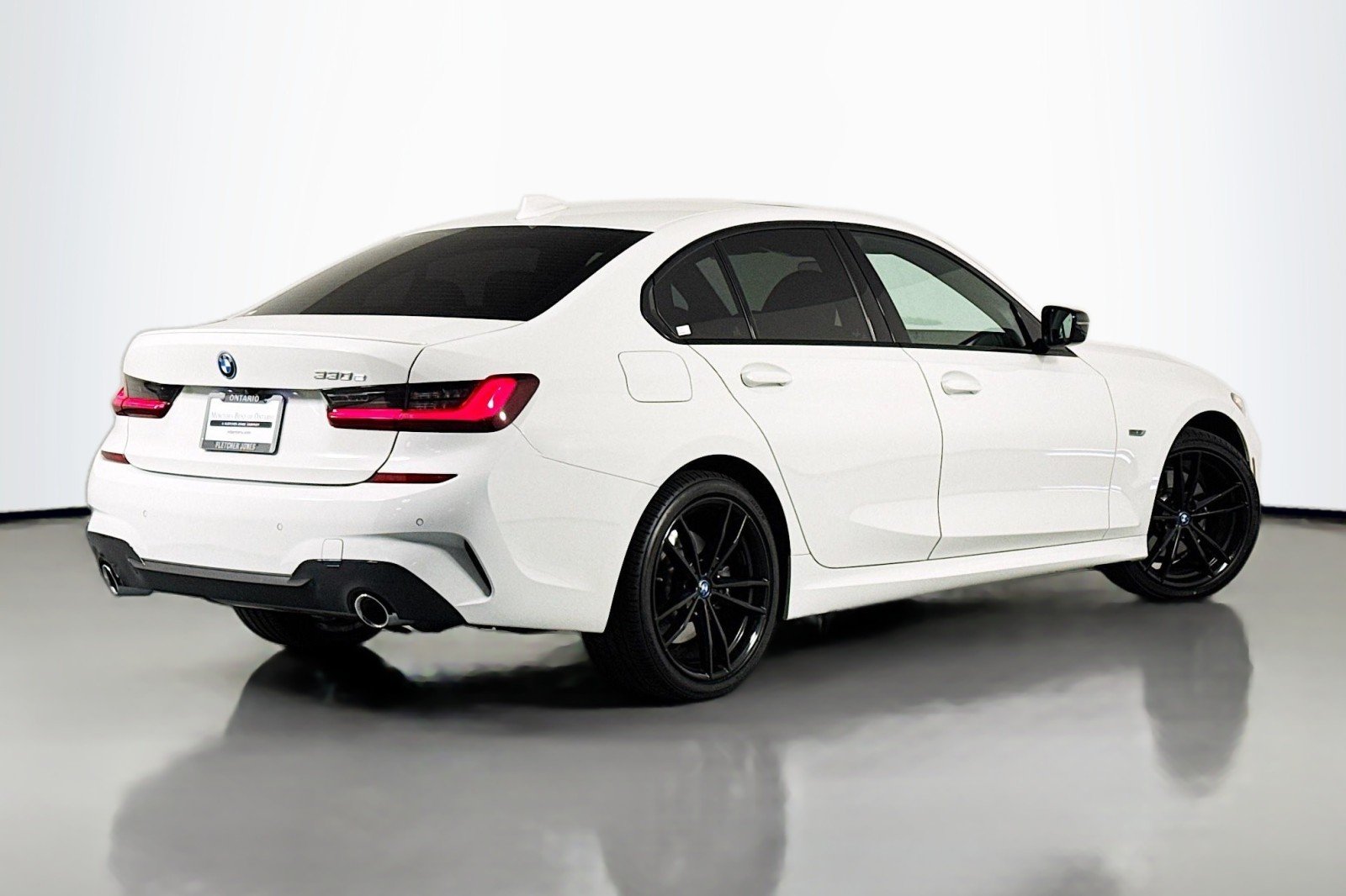Used 2022 Alpine White BMW 330e image 12