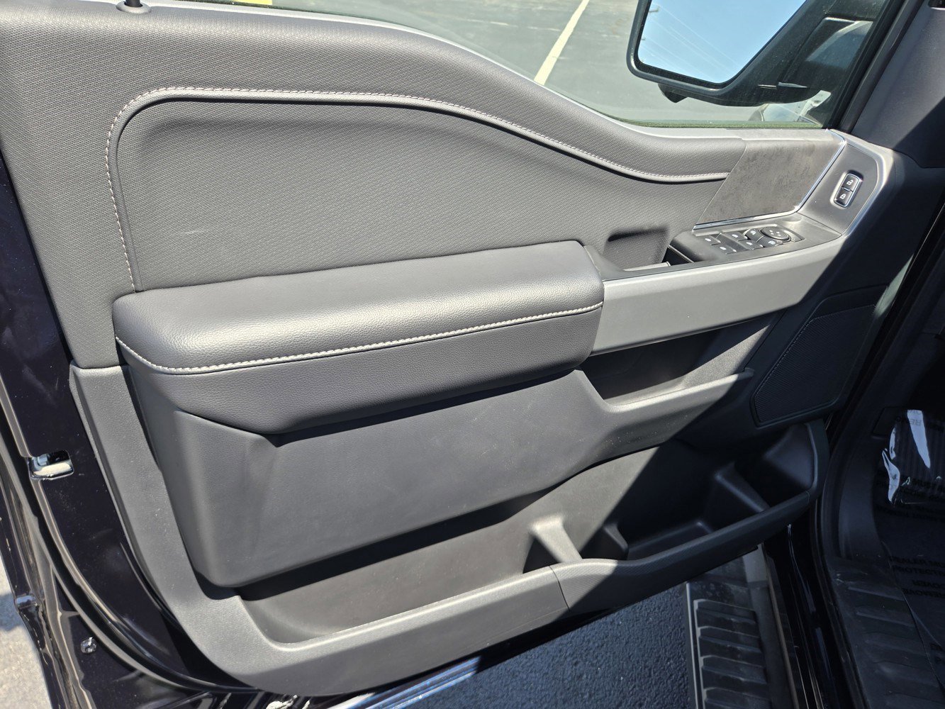 New 2026 Antimatter Blue Mettallic Ford XLT image 24