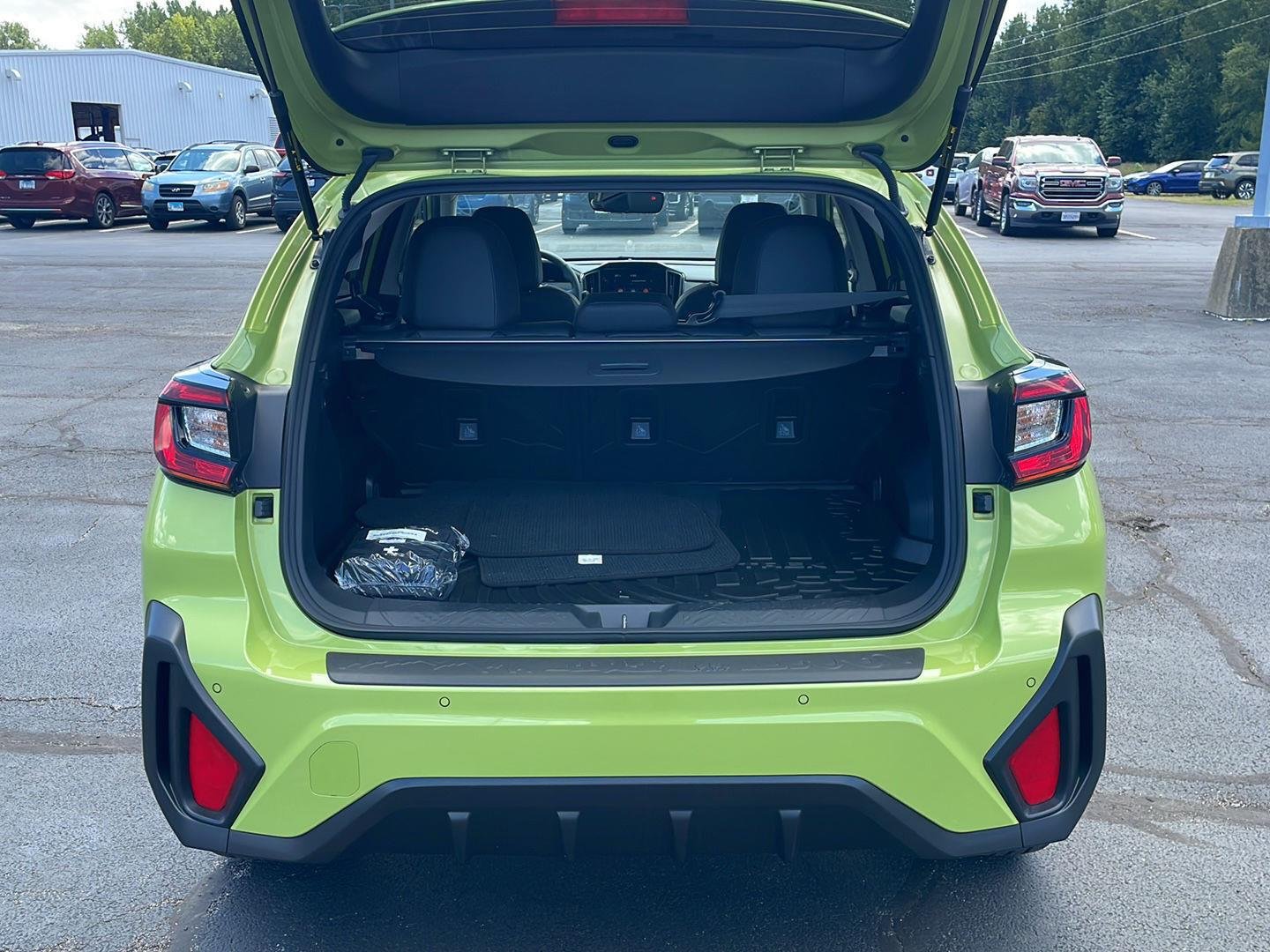 New 2026 CITRON YELLOW PEARL Subaru Limited Hybrid image 29