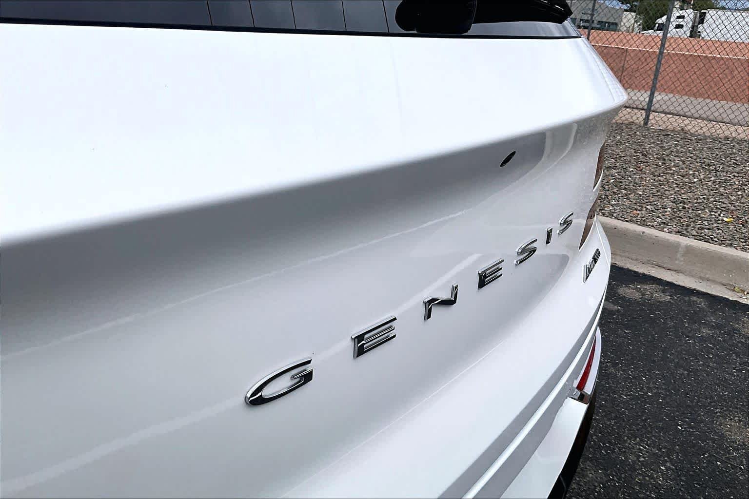Used 2024 Uyuni White Genesis  image 28