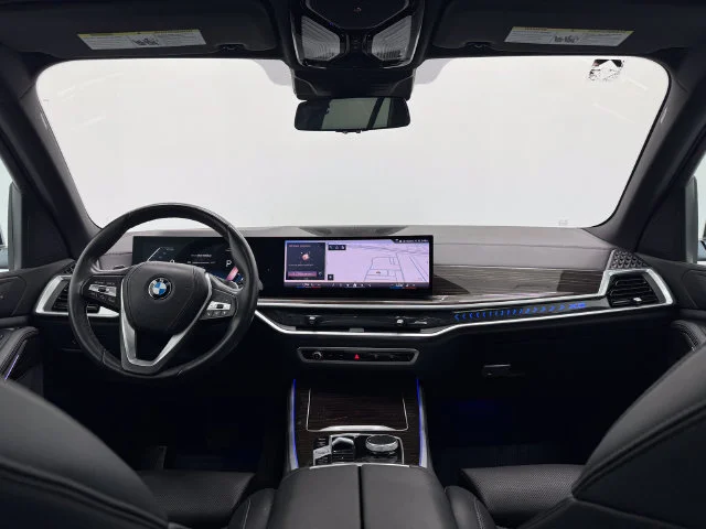 Used 2024 Skyscraper Gray Metallic BMW sDrive40i image 6