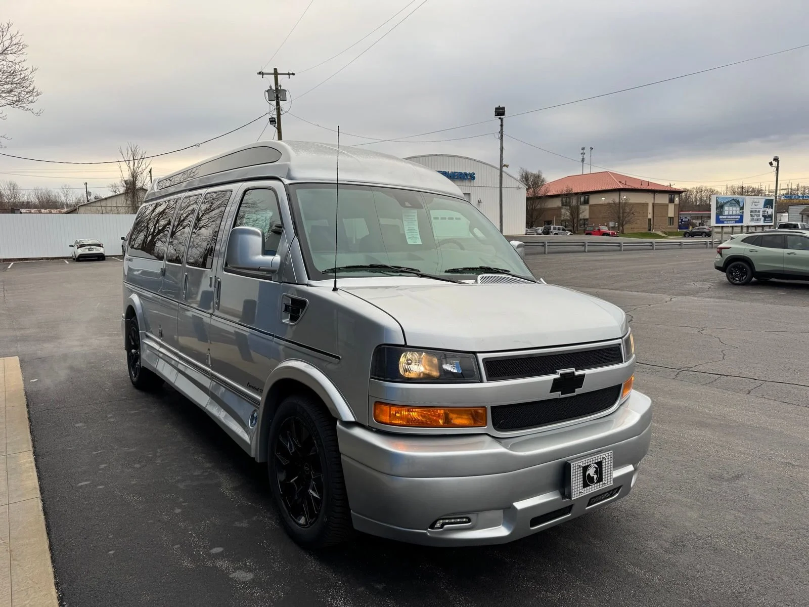 2026 Chevrolet Express Cargo Work Van - Photo 6