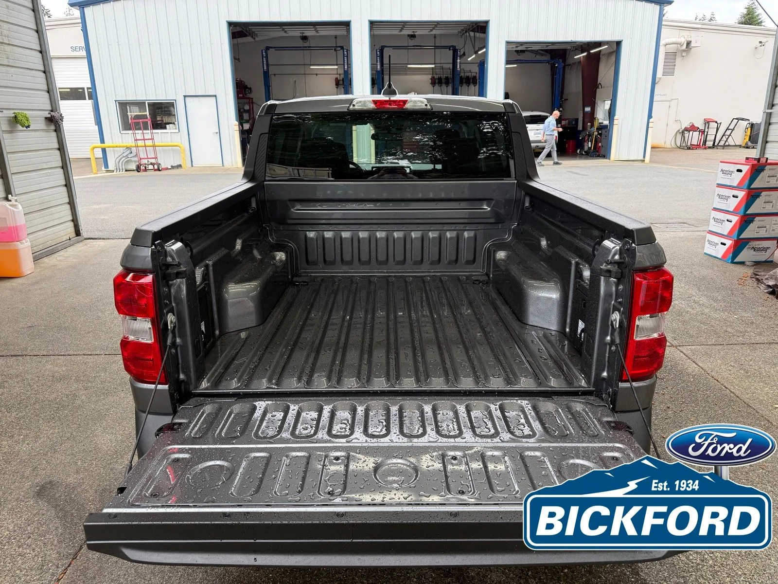 New 2026 Gray Ford XLT image 7