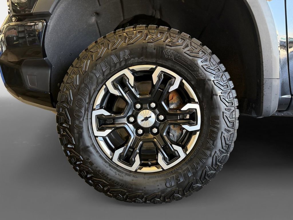 2024 Chevrolet Silverado 1500 ZR2 - Photo 14