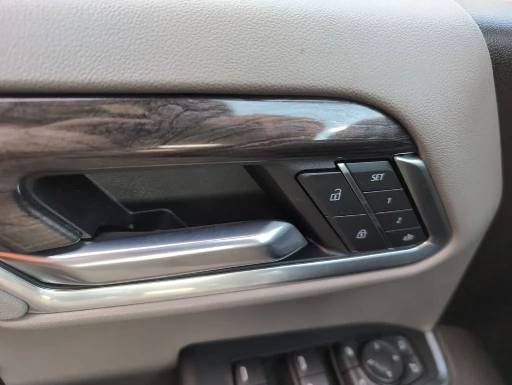 2025 Chevrolet Silverado 1500 LTZ - Photo 15