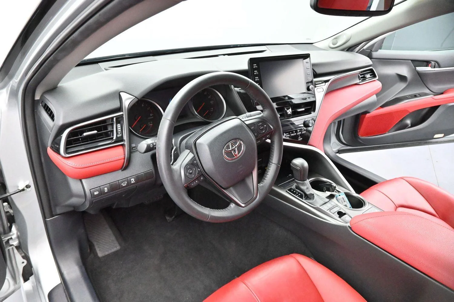 Used 2024 Celestial Silver Metallic Toyota XSE V6 image 15