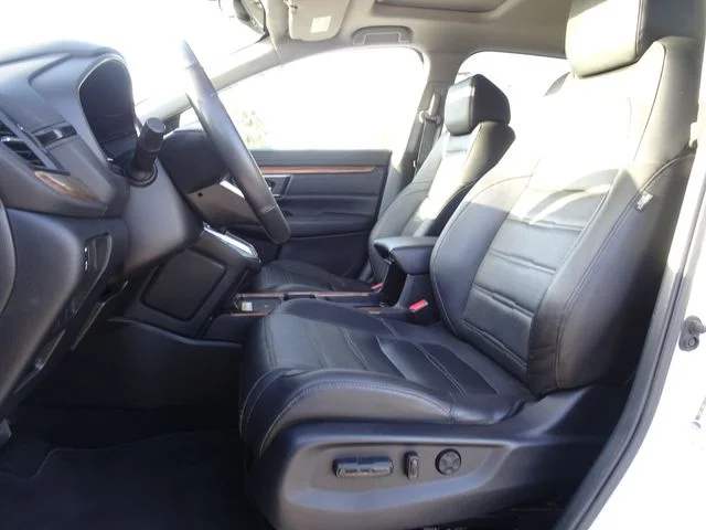 Certified Used 2022 Platinum White Pearl Honda Touring image 7