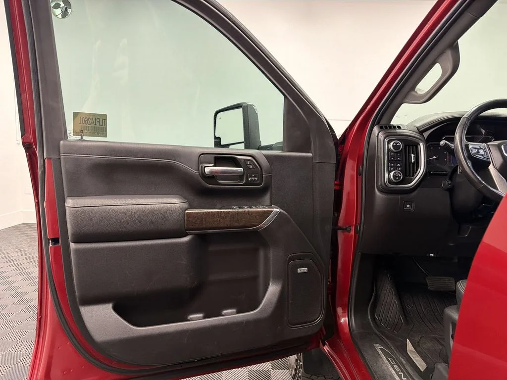 Used 2020 Red Quartz Tintcoat GMC Denali image 5