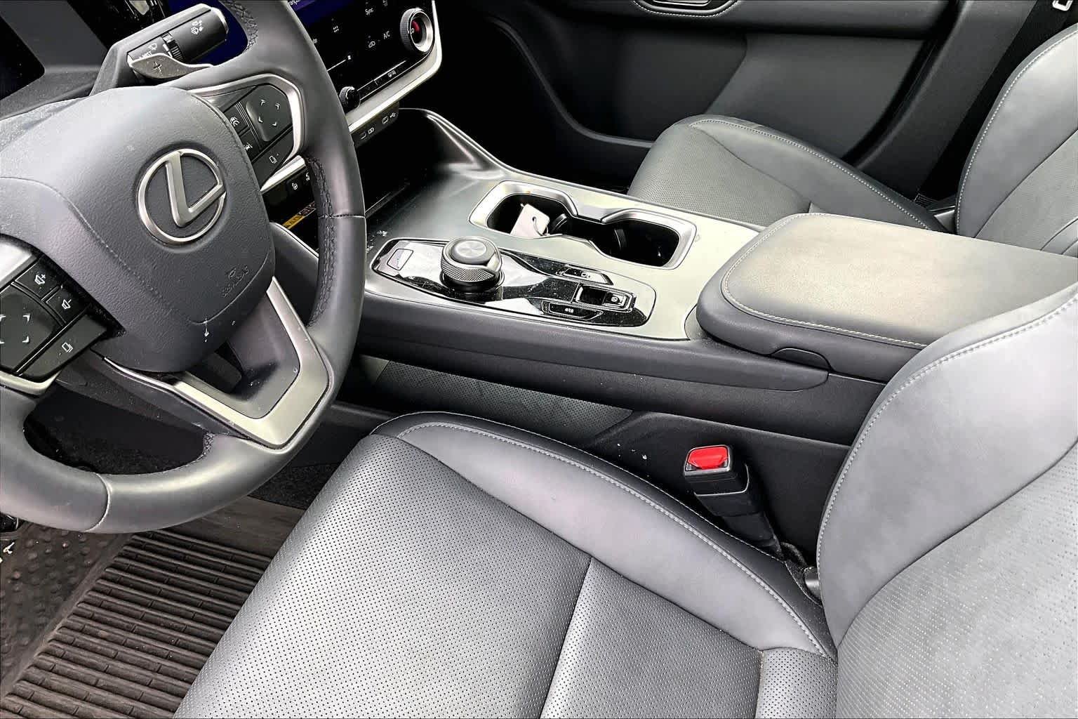 Certified Used 2023 EMINENT WHITE PEARL Lexus Premium image 17