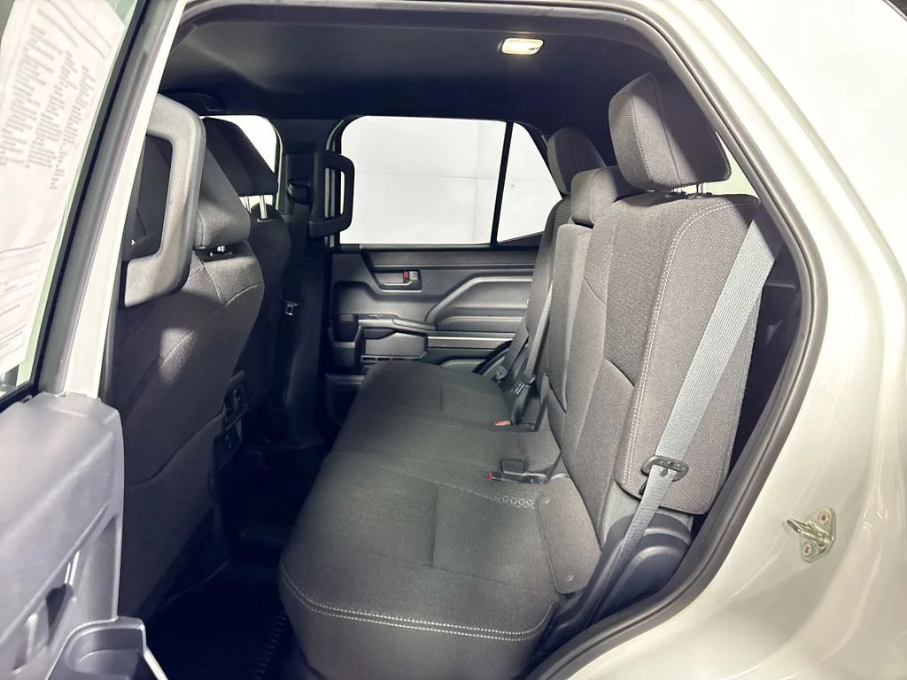 Used 2025 White Toyota SR5 image 19