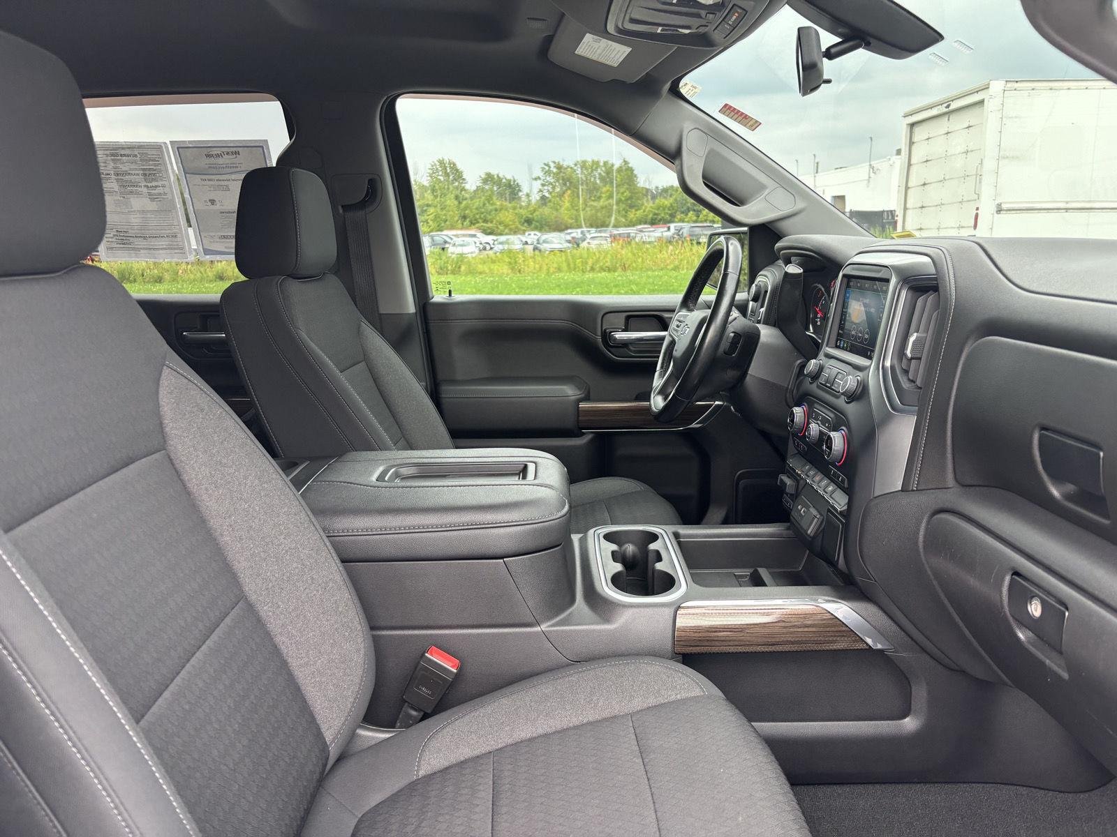 Used 2021 Summit White Chevrolet RST image 34