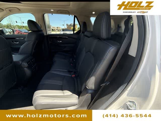 Used 2025 White Honda Touring image 25