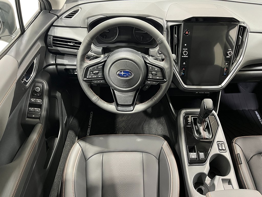 New 2026 CRYSTAL WHITE PEARL Subaru Limited image 15