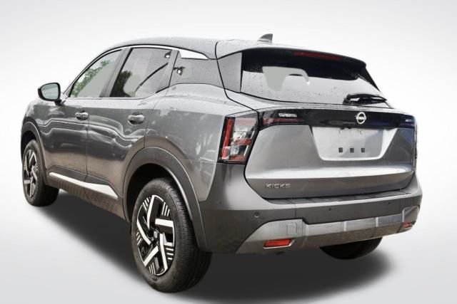 Used 2025 Gray Nissan SV image 8