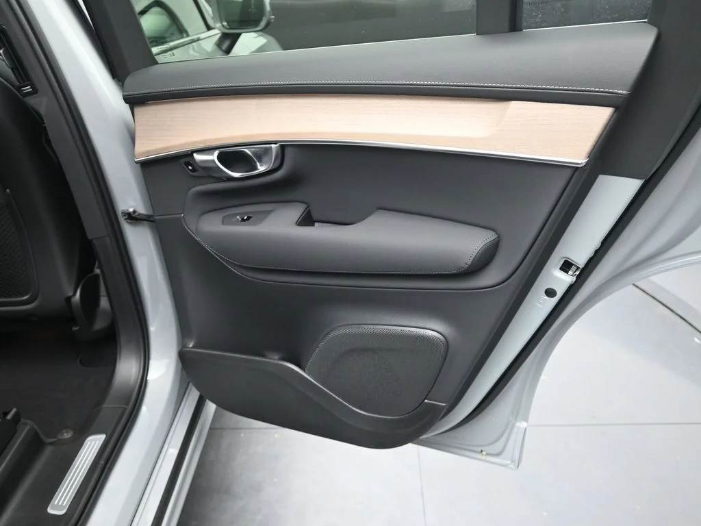 New 2026 Vapour Grey Volvo Core image 24