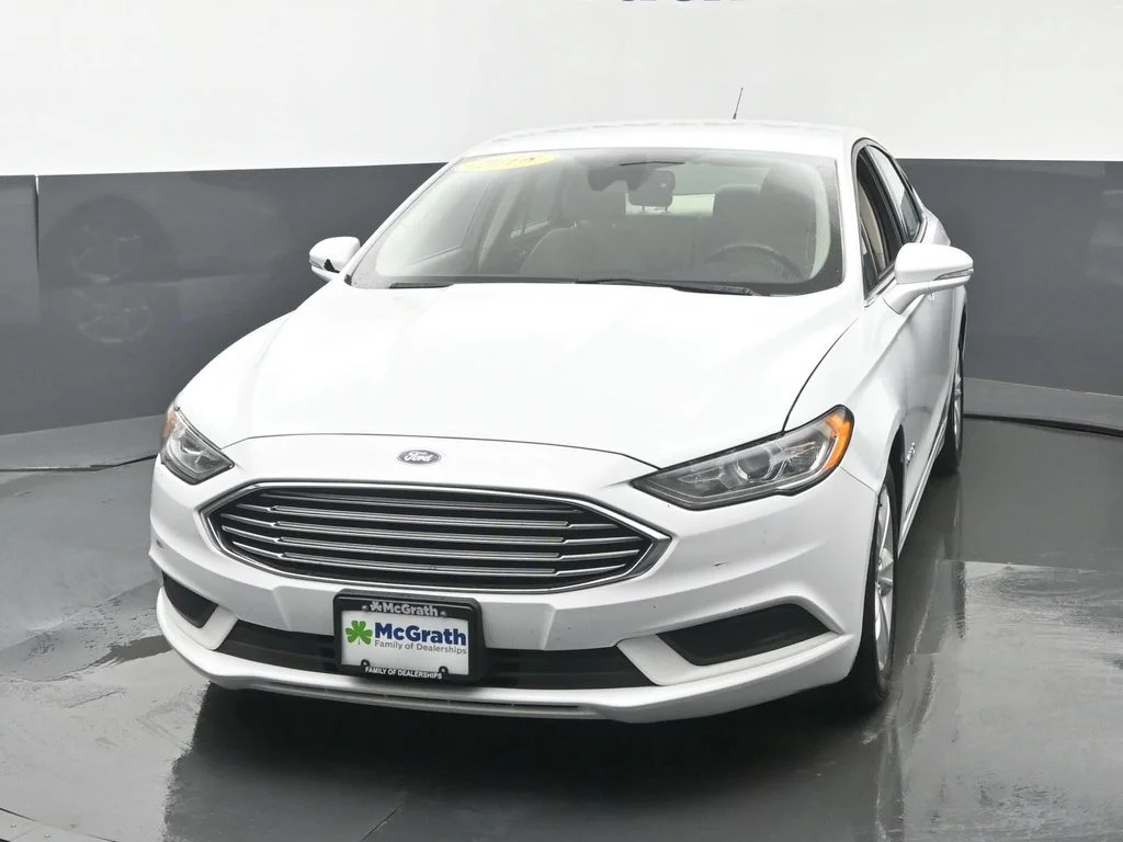 Used 2018 White Ford SE image 21