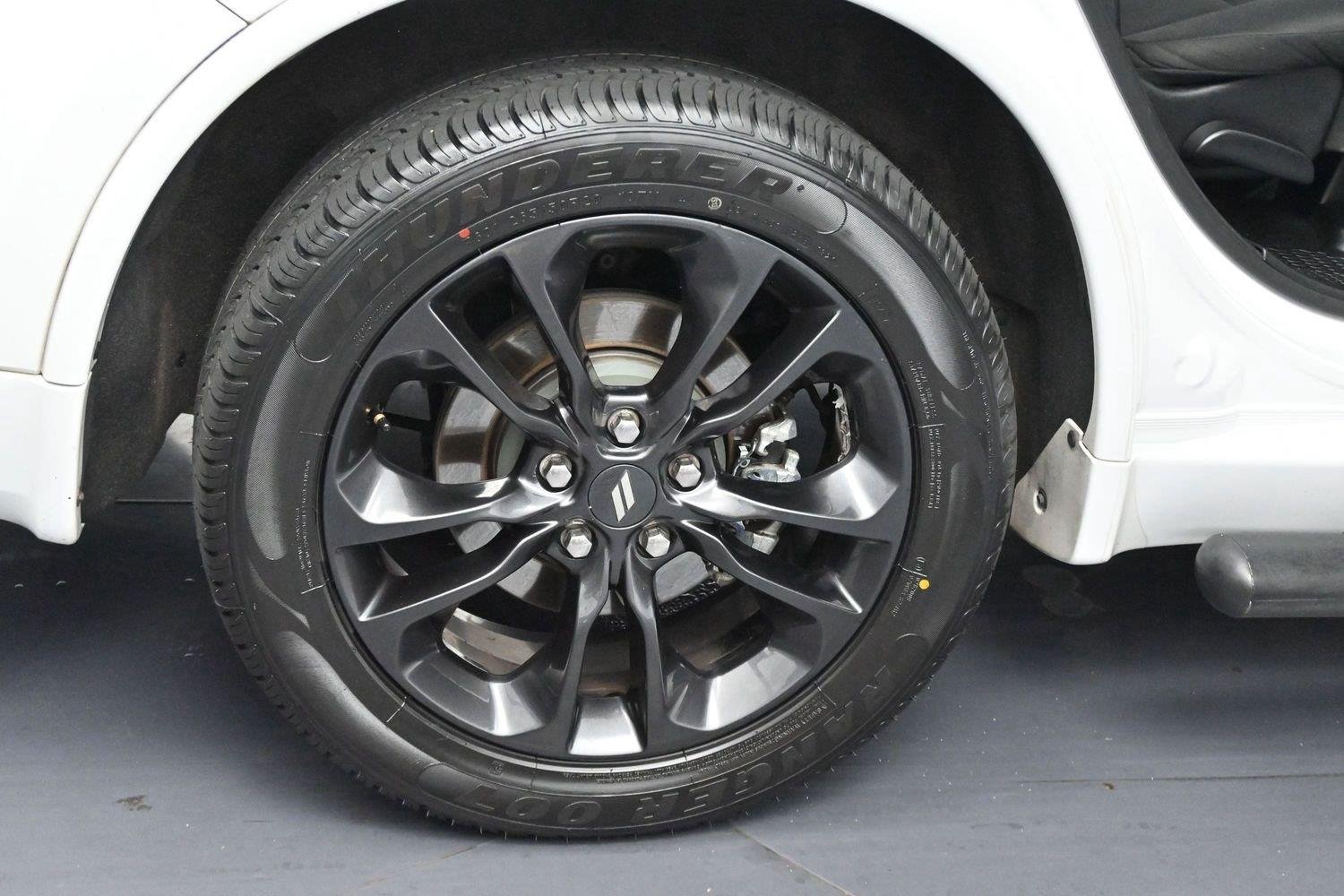 Used 2022 White Knuckle Clearcoat Dodge SXT image 36