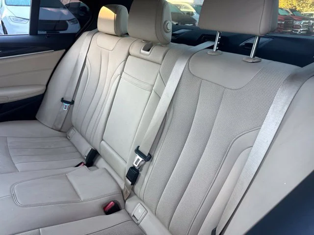 Used 2023 White BMW 530e iPerformance image 19