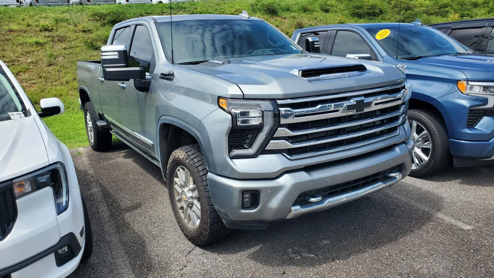 Used 2024 Sterling Gray Metallic Chevrolet High Country image 2