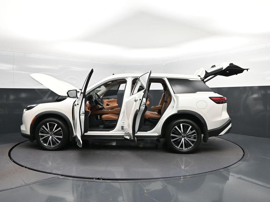 Certified Used 2023 White INFINITI Sensory image 48