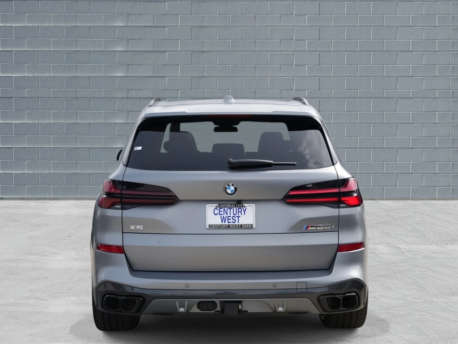 New 2026 Frozen Pure Grey Metallic BMW M60i image 4