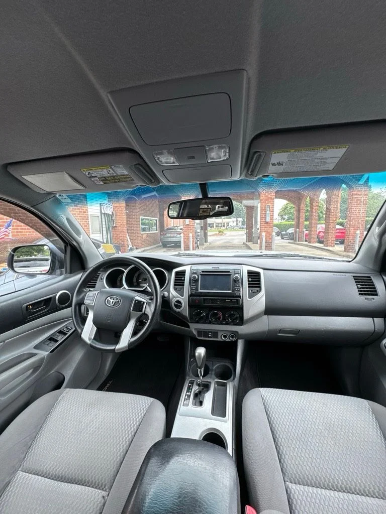 Used 2013 Silver Toyota Base image 11
