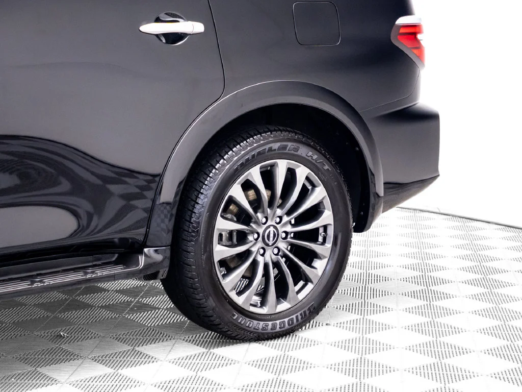 Used 2023 Black Nissan Platinum image 37