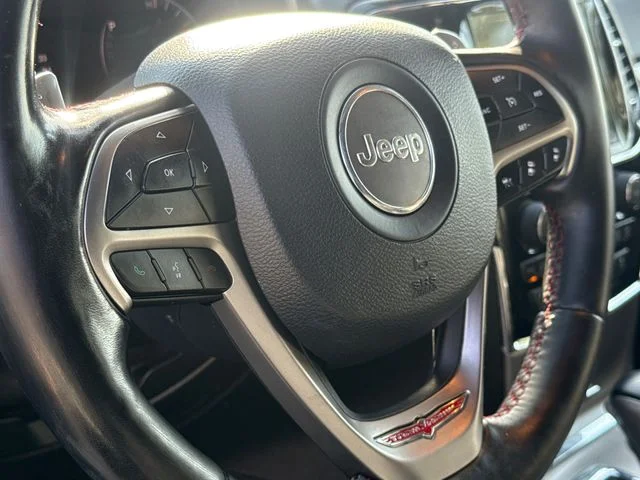 Used 2021 Gray Jeep Trailhawk image 30