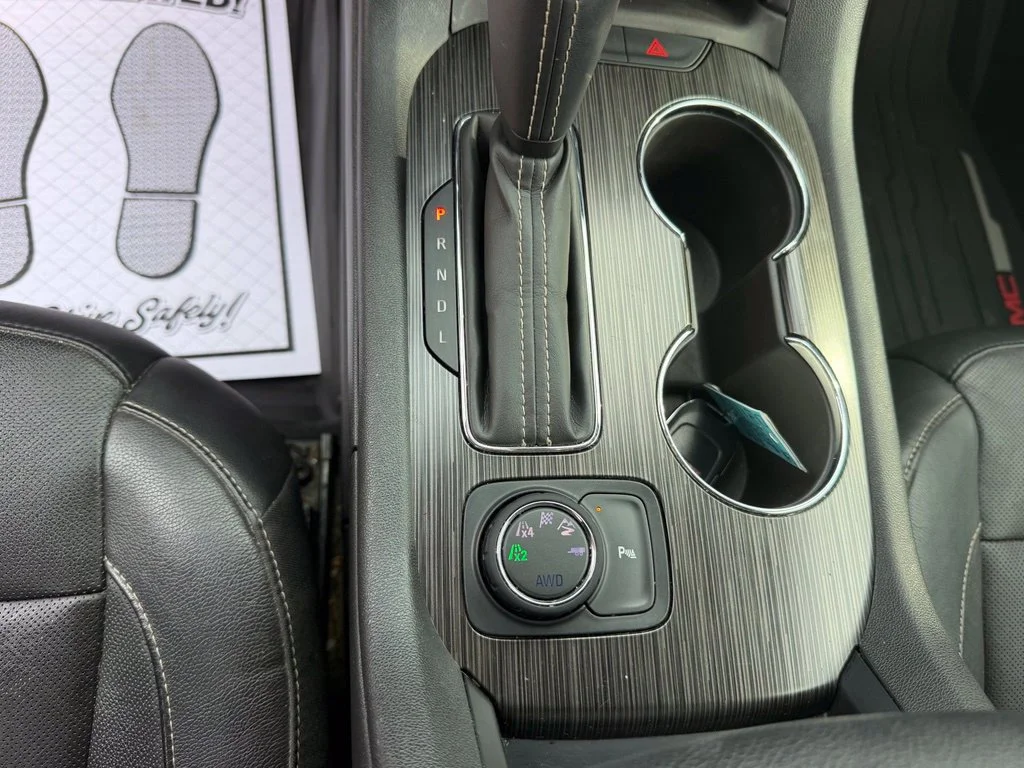Used 2018 BLUE STEEL METALLIC GMC SLT image 18