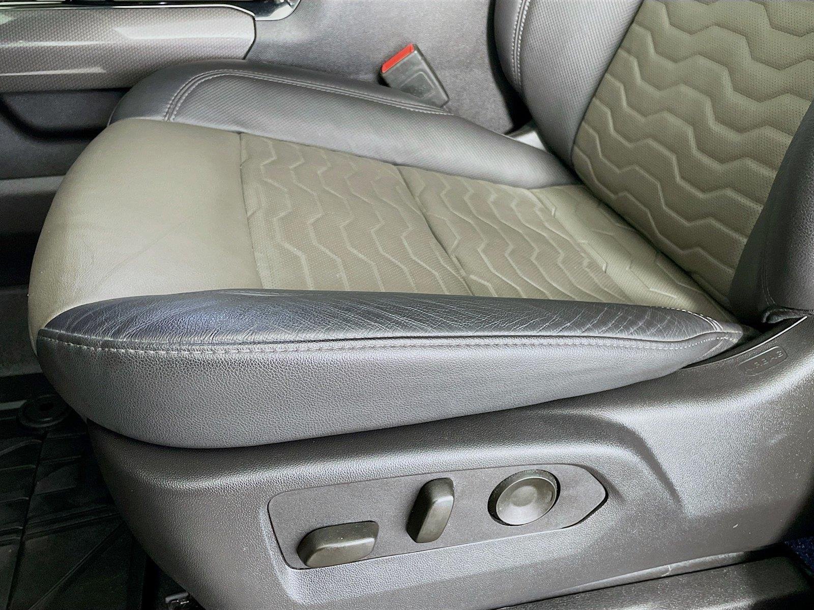 Used 2025 Slate Gray Metallic Chevrolet ZR2 image 24