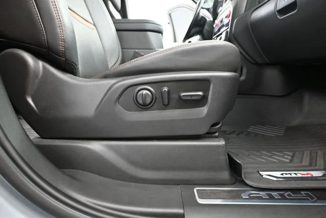 Used 2020 Gray GMC AT4 image 43