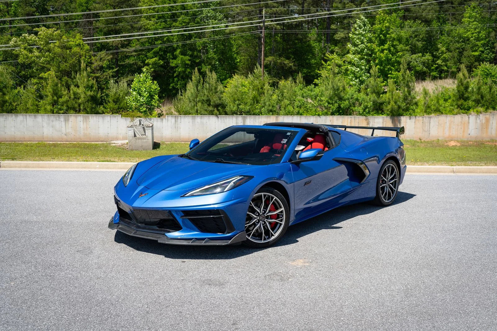 Used 2023 Blue Metallic Chevrolet Stingray image 4