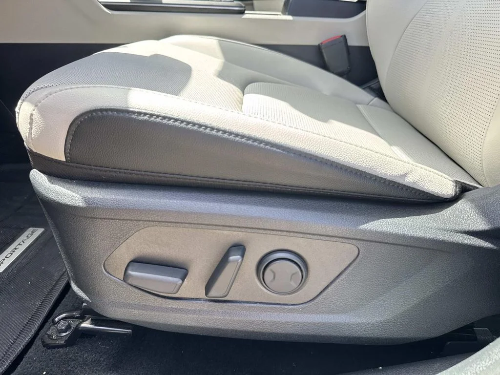 Certified Used 2026 Gray Kia EX image 17