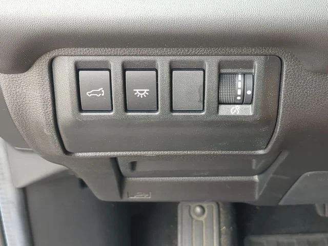 Used 2025 Black Subaru Onyx Edition Touring image 19