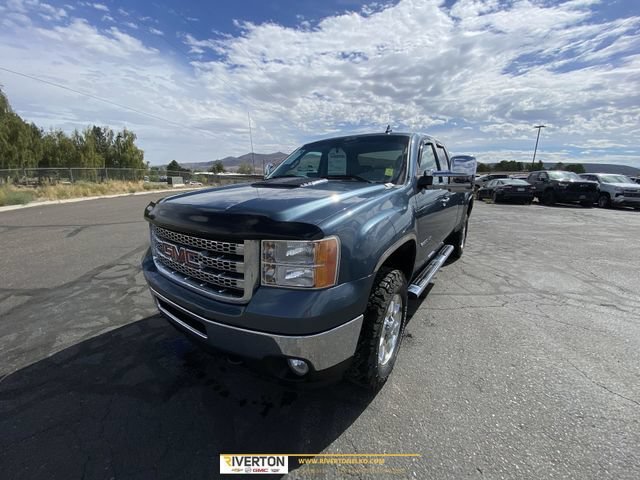 Used 2012 STEALTH GRAY METALLIC GMC SLT image 1