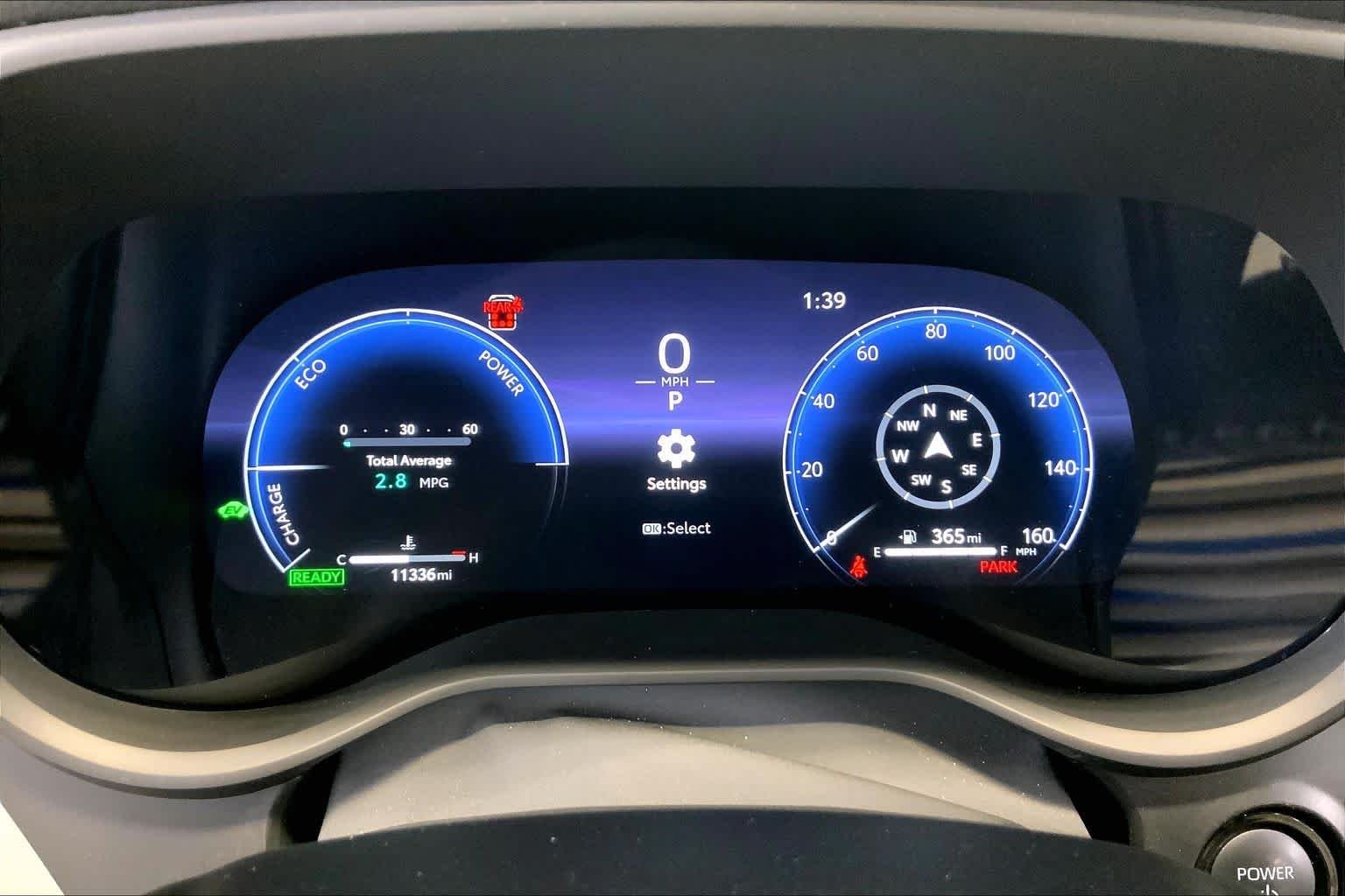Used 2025 Wind Chill Pearl Toyota Platinum image 25