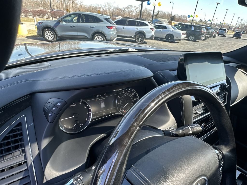 2023 INFINITI QX80 - Image 9