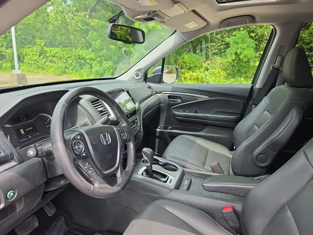 Certified Used 2019 Modern Steel Metallic Honda RTL-T image 10