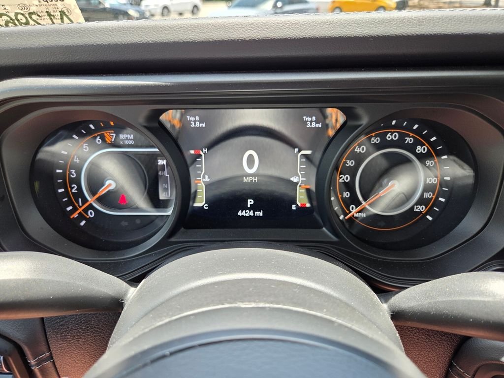 Used 2024 Yellow Jeep Mojave image 30
