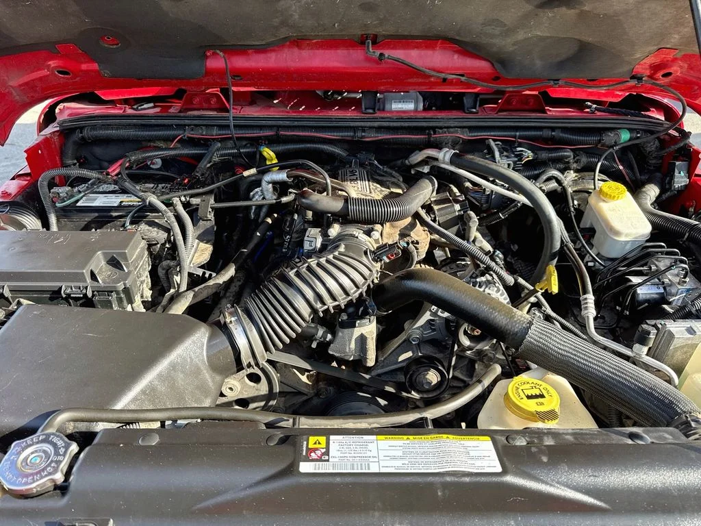 Used 2011 Red Jeep Sahara image 35