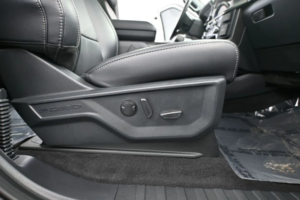 Used 2025 White Ford Lariat image 49