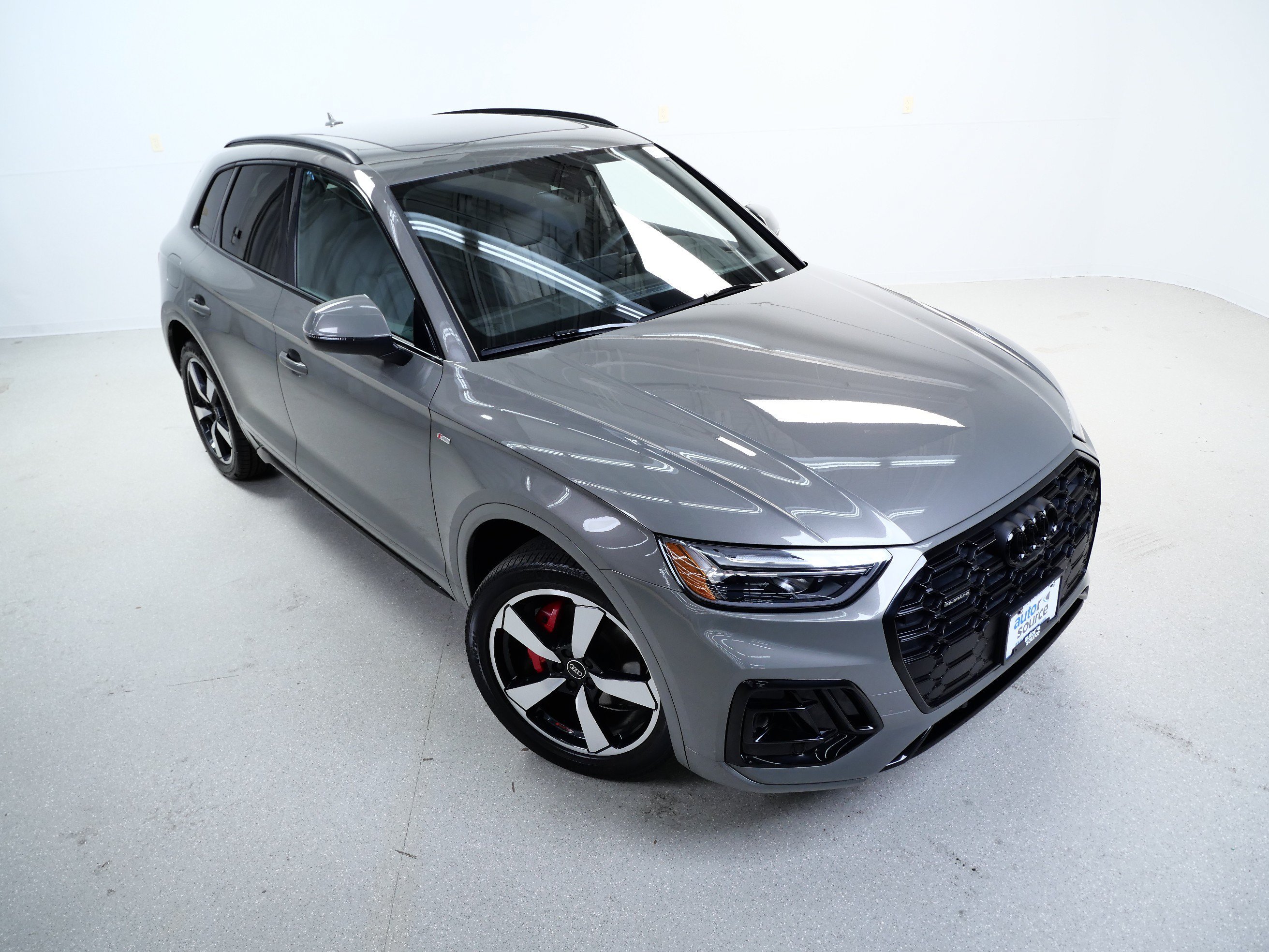 Used 2024 Chronos Gray Metallic Audi S line Premium Plus image 4