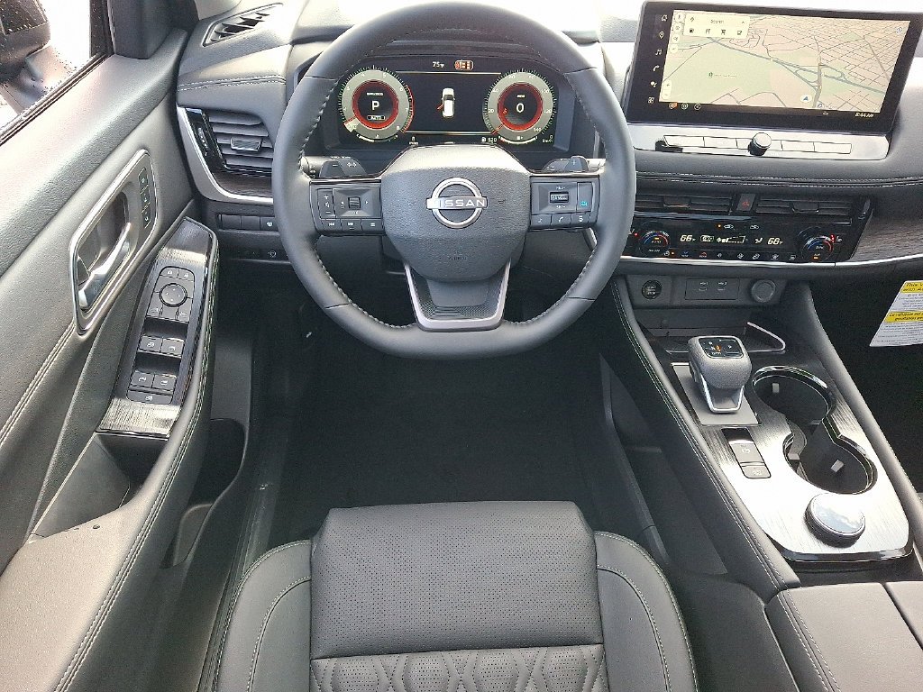 New 2026 Super Black Nissan Platinum image 7