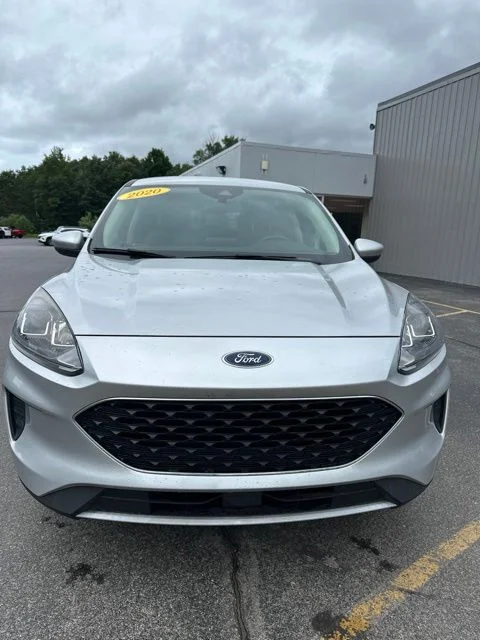 Used 2020 Ingot Silver Ford SE image 2