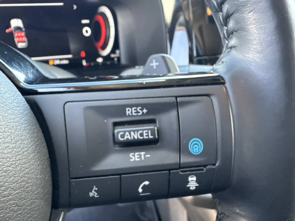 Used 2023 Gray Nissan Platinum image 34