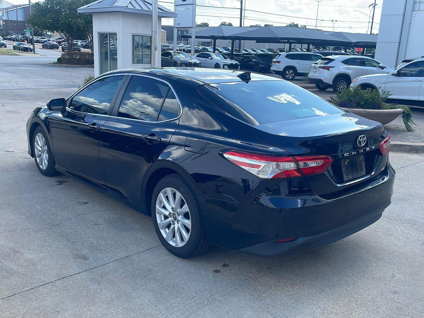 Used 2020 Midnight Black Metallic Toyota LE image 4