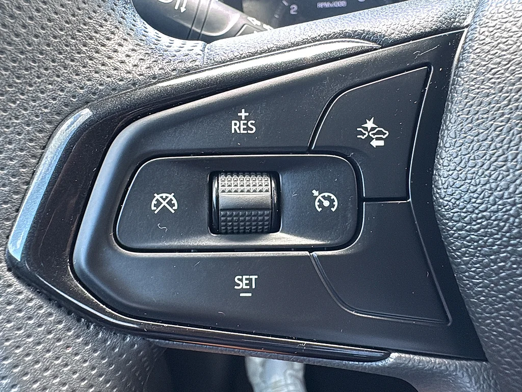 Used 2023 Blue Glow Metallic Chevrolet  image 22