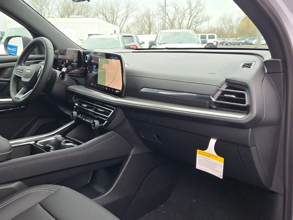2026 Chevrolet Traverse LT - Photo 7